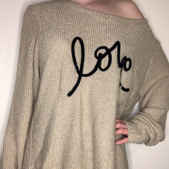 Sweaters - Love sweater